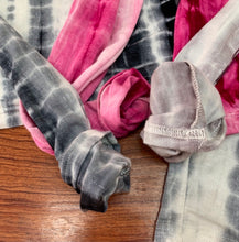 Load image into Gallery viewer, Gwen Tie Dye Top

